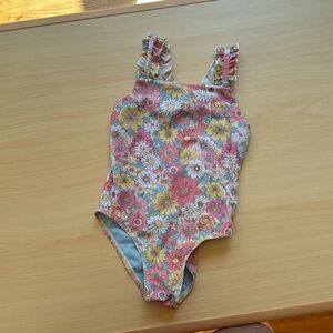 4T swimsuit 💕